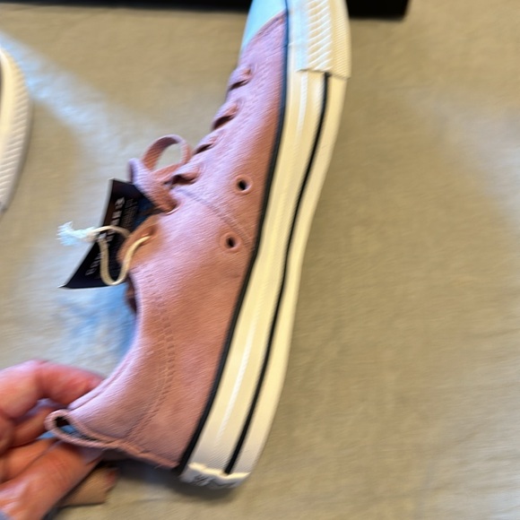 Brand New Pink Suade Converse! - Picture 6 of 6